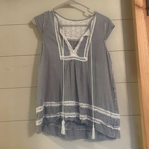 Cute baby tee/tank, worn a few times